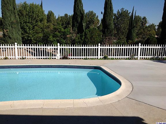 4th image of 8328 Denise Ln