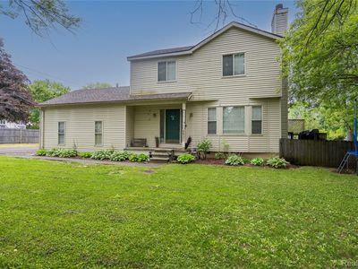4621 Dickerson Ave, Waterford, MI, 48328