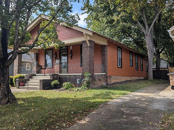 3rd image of 2413 Washington Ave
