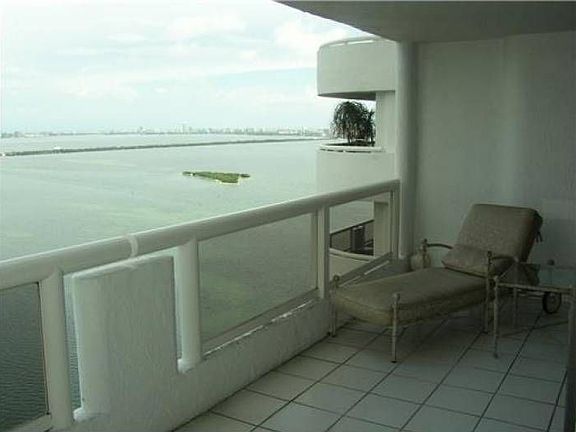 PATIO DECK