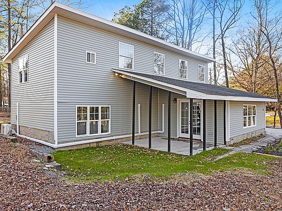 4th image of 111 Greenbriar Dr