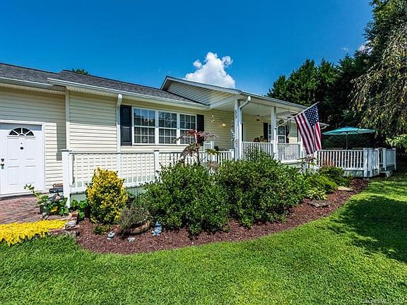 3rd image of 55 Cedar Creek Dr