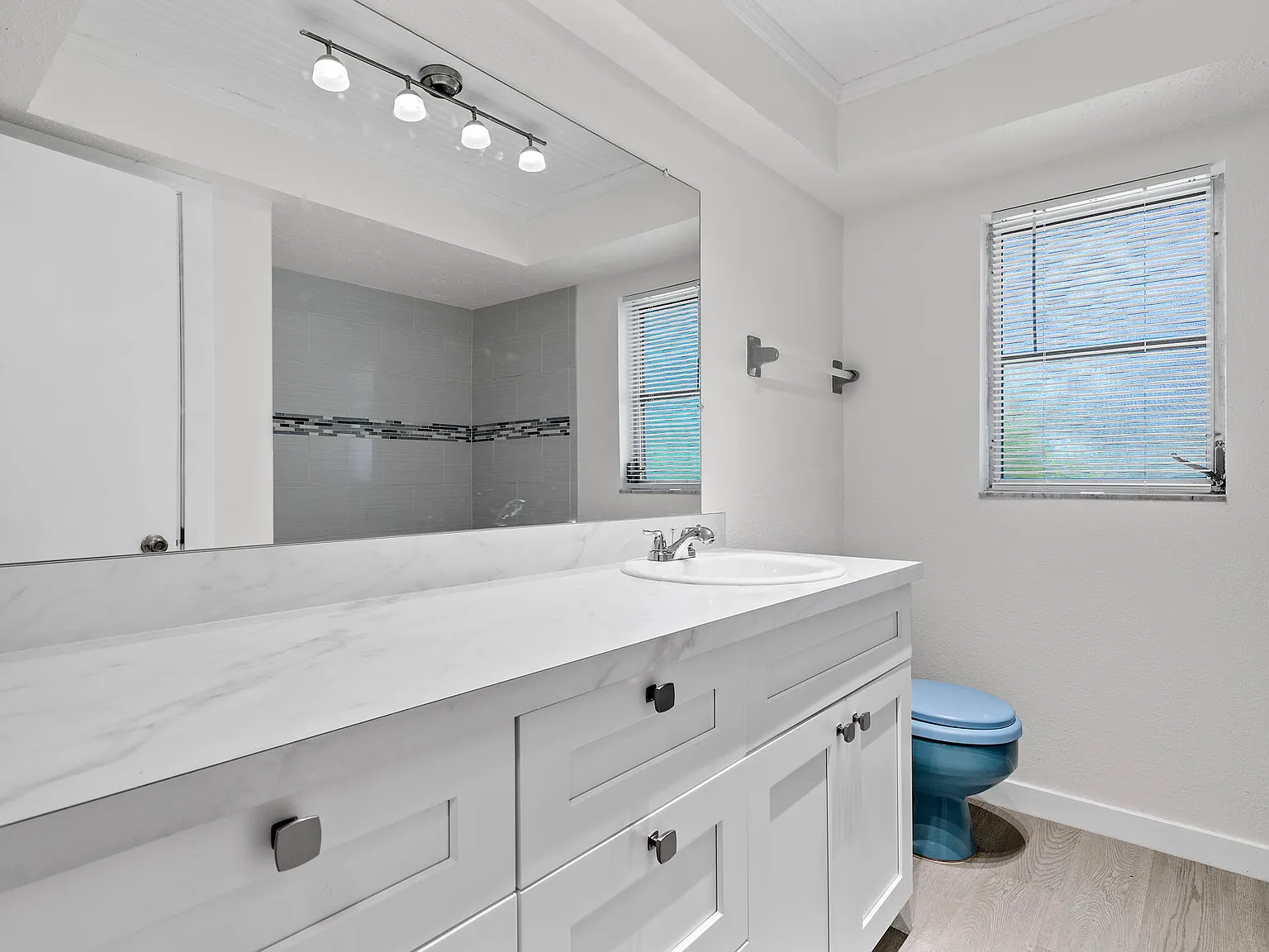 2 bed, 1460 sqft, $1,999 — Photo 3