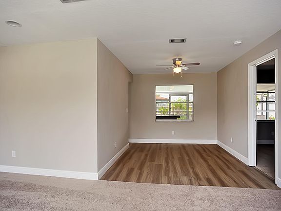 5th image of 2851 College View Dr