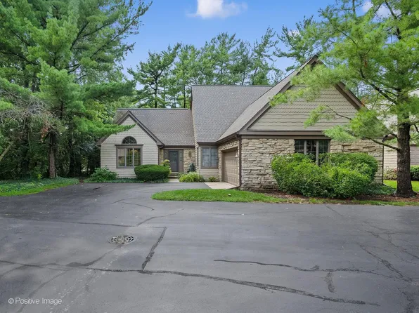 1084 Larkspur Ln #1084, Darien, IL 60561