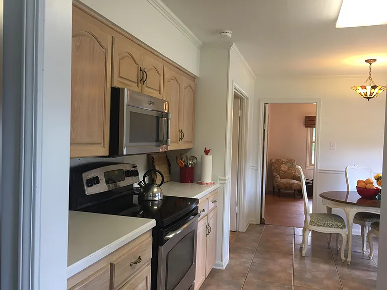 209 Renee Ave — Photo 9