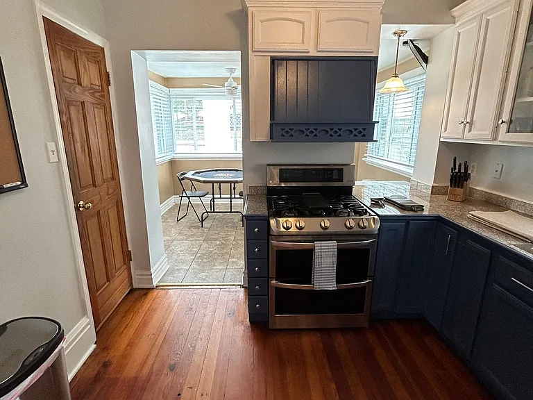 930 Ridge Ave — Photo 32
