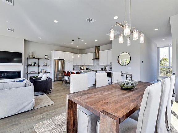 2nd image of 7909 Floracita Ln #32