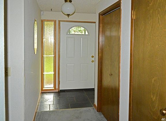 5th image of 015509 100th Ave E