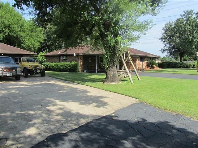 2nd image of 6411 Lemoine Ln