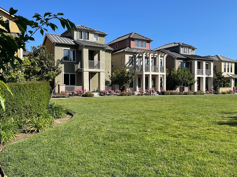 1st image of 413 Alder Ln