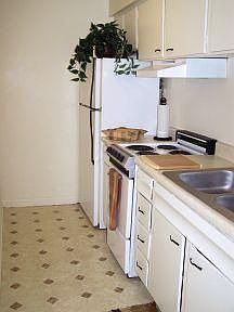 2nd image of 1508 Continental Sq APT 6