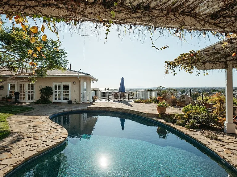 407 Mendoza Ter — Photo 60