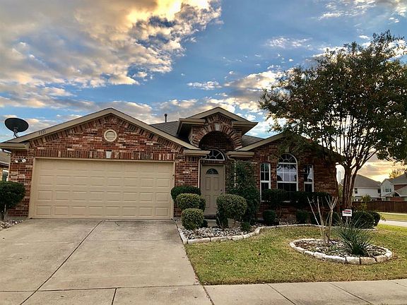 3rd image of 3311 Admiral Dr