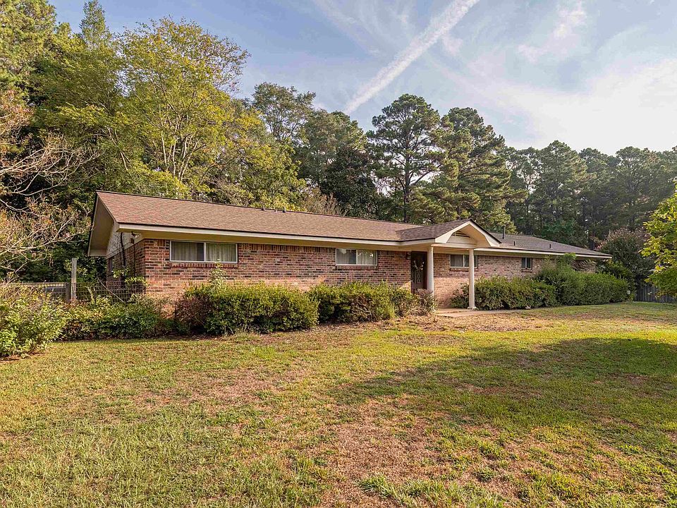 1st image of 404 W Tennessee Ave