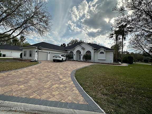 3rd image of 10980 Wood Eden Ct