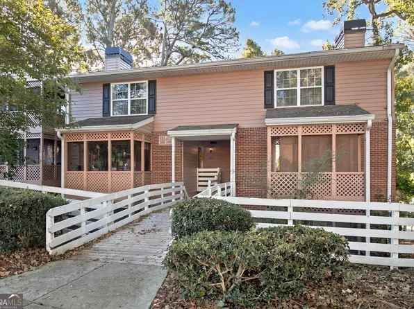 271 Quail Run, Roswell, GA 30076