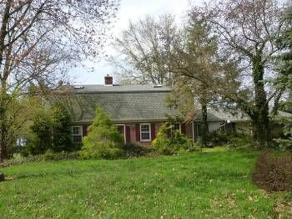 339 Woodlyn Dr, Collegeville, PA 19426