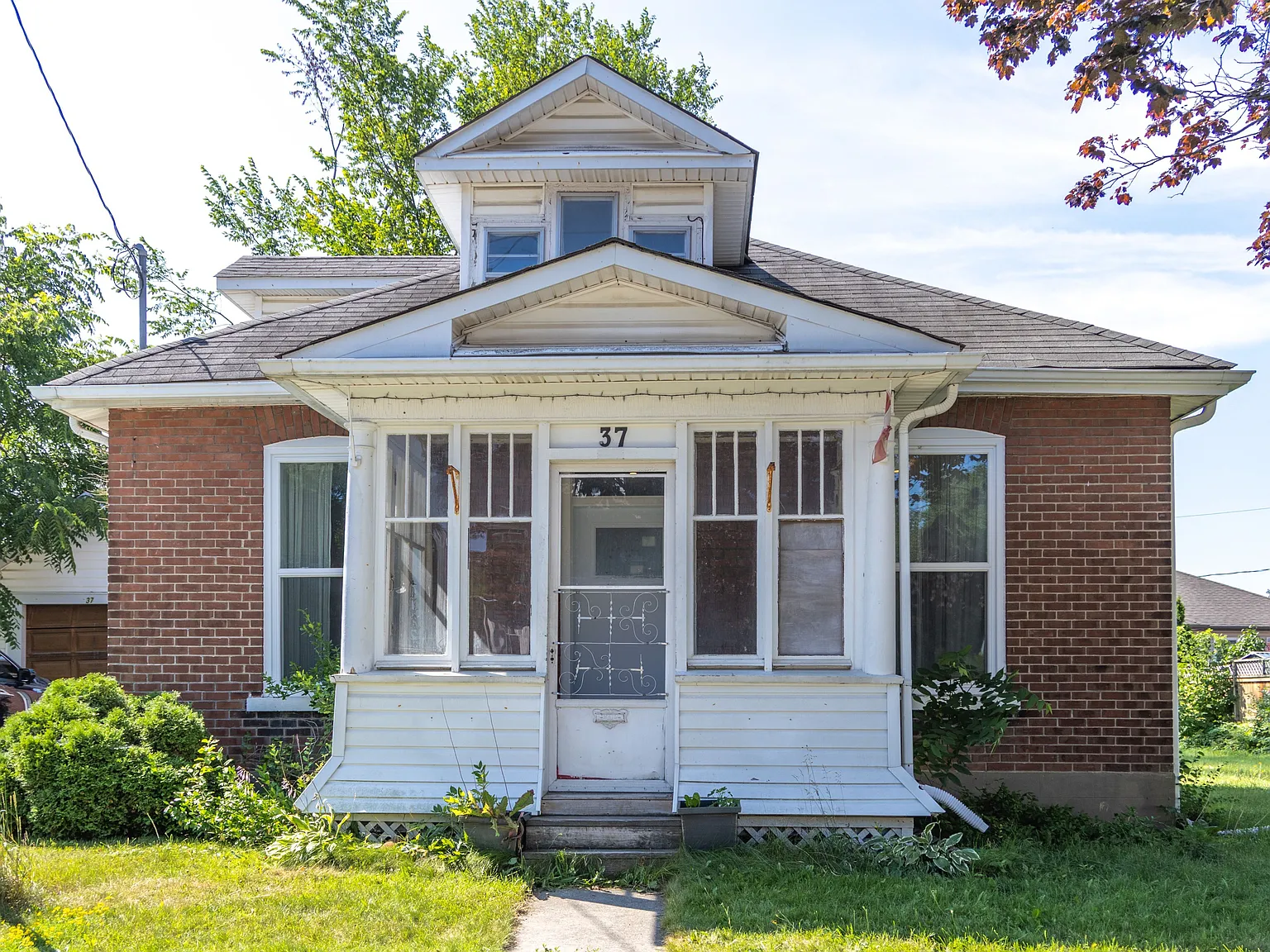 3 bed, $2,350 — Photo 2