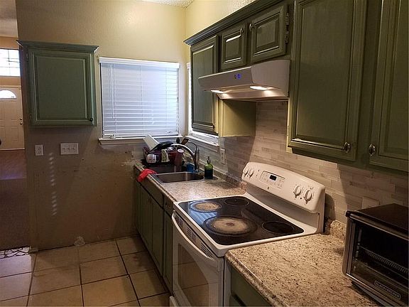 3rd image of 10563 Blackjack Oaks Dr