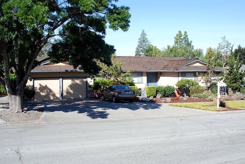 2nd image of 46317 Paseo Padre Pkwy
