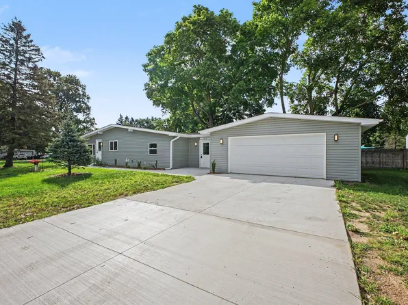 3221 Irene St, Jackson, MI 49202