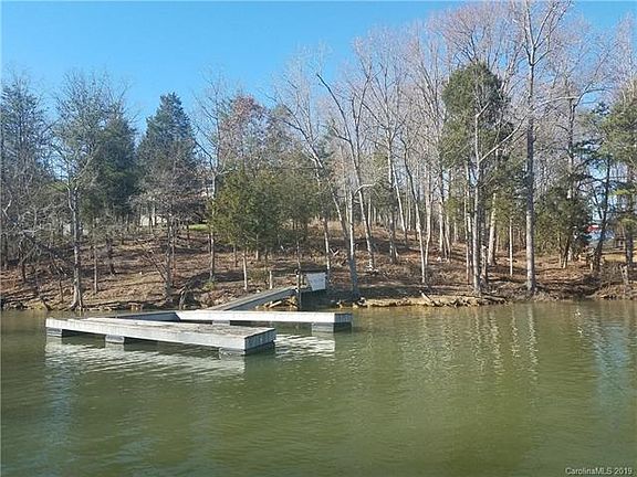 4th image of 6905 Pine Moss Ln #85