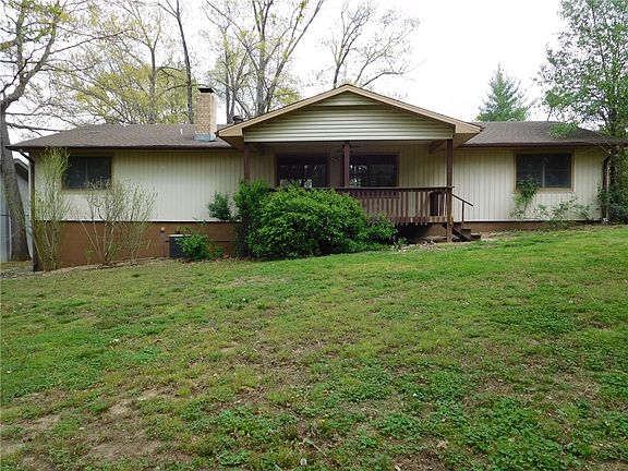 2nd image of 3 Chelsea Ln