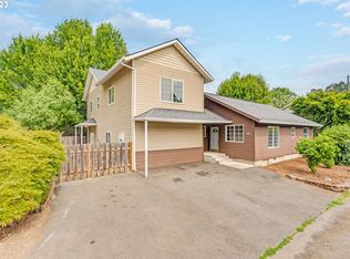 2825 Columbia Blvd, Saint Helens, OR 97051