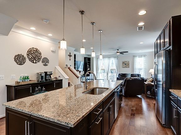 5th image of 11930 Jade Lake Ln