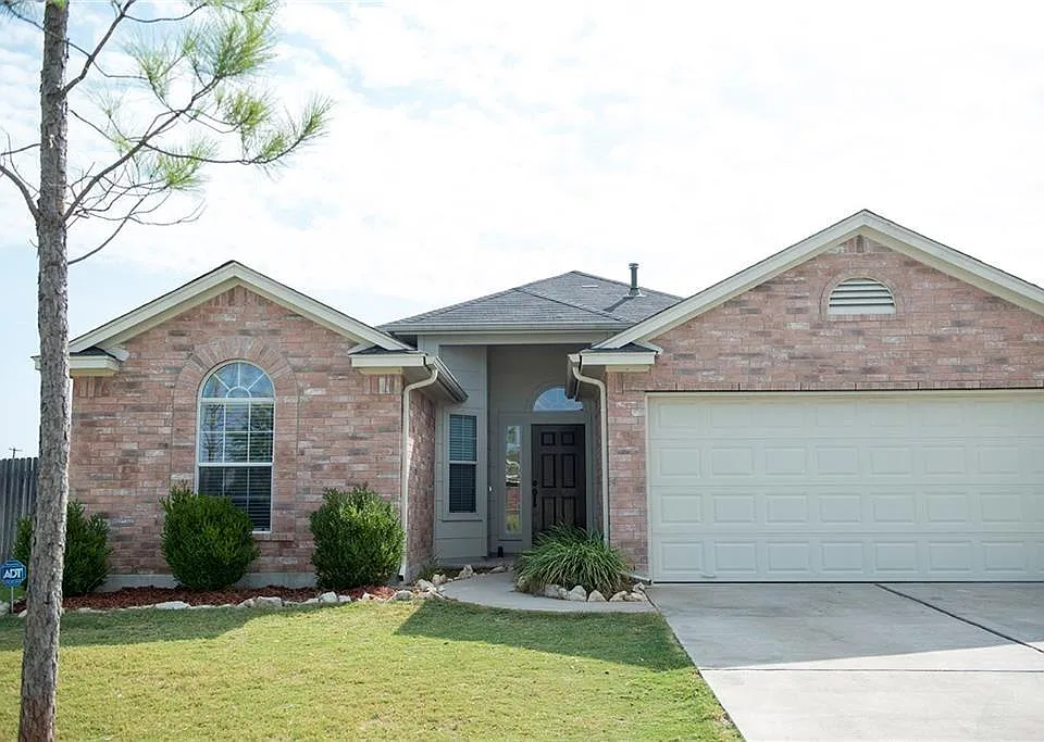 100 Lightfoot Ct