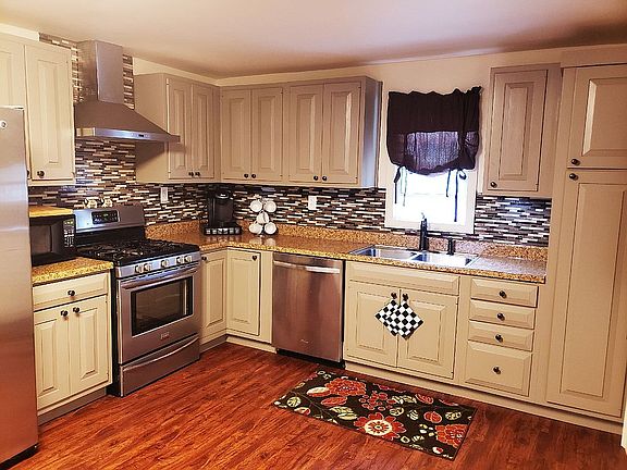 Stove, frig and dishwasher 