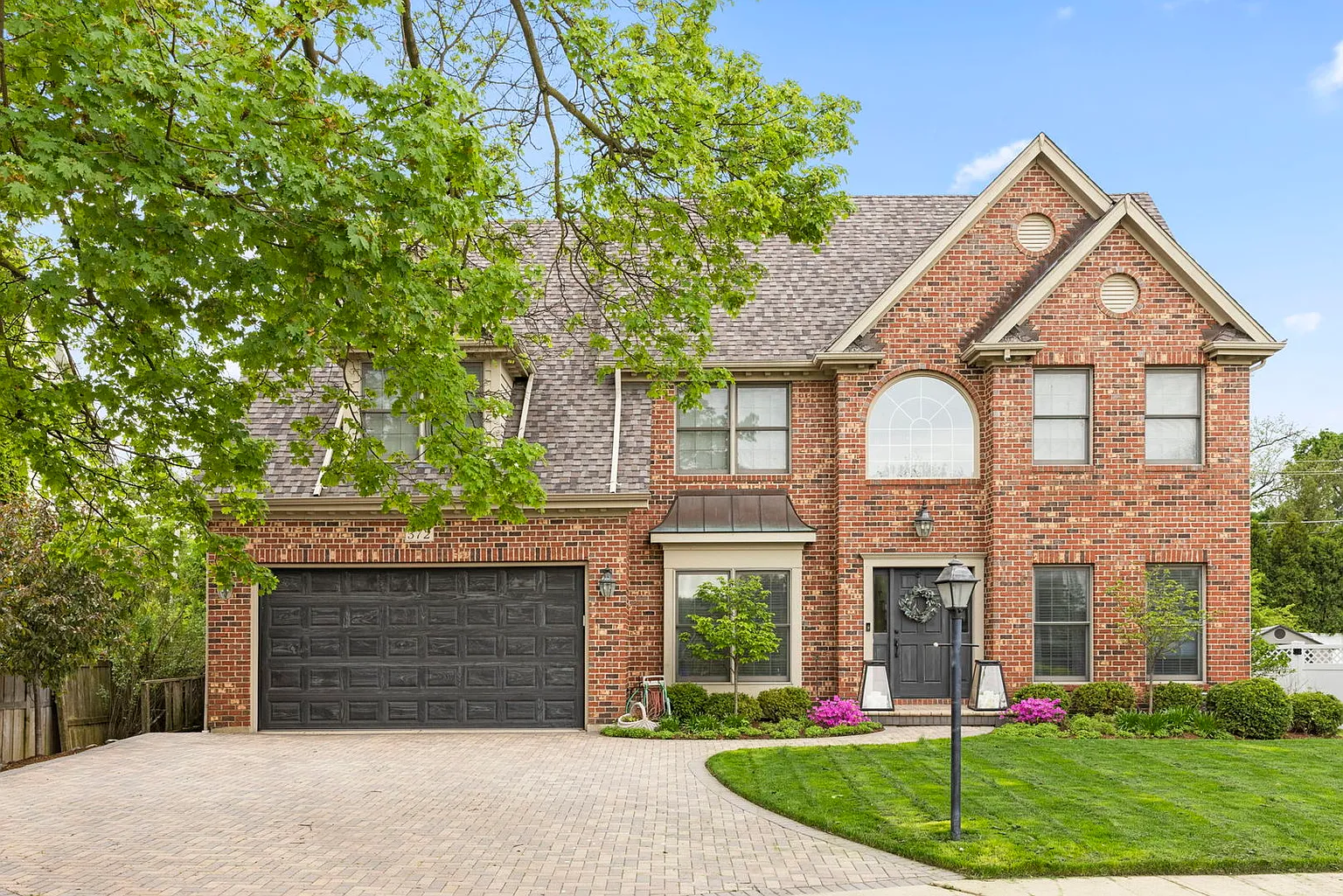 372 Amy Ct photo 1