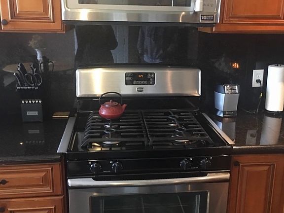 5th image of 3510 Hilary Ave