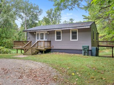 3971 Mill Lake Rd, Lake Orion, MI, 48360