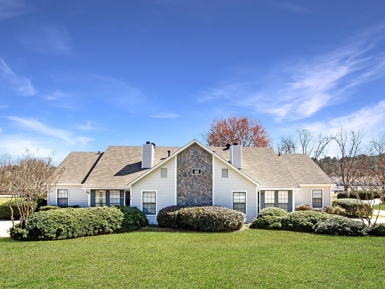 Faris Residences Newnan — Photo 4