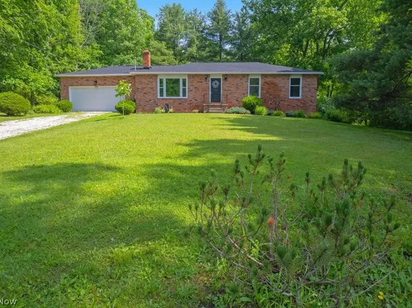 3969 Lynn Rd, Ravenna, OH 44266