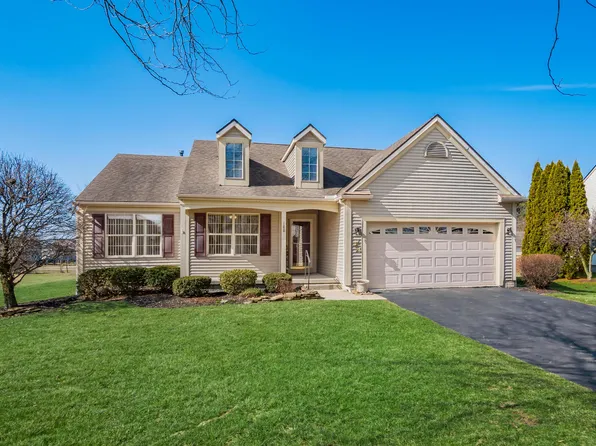 188 Brooksedge Dr, Pataskala, OH 43062