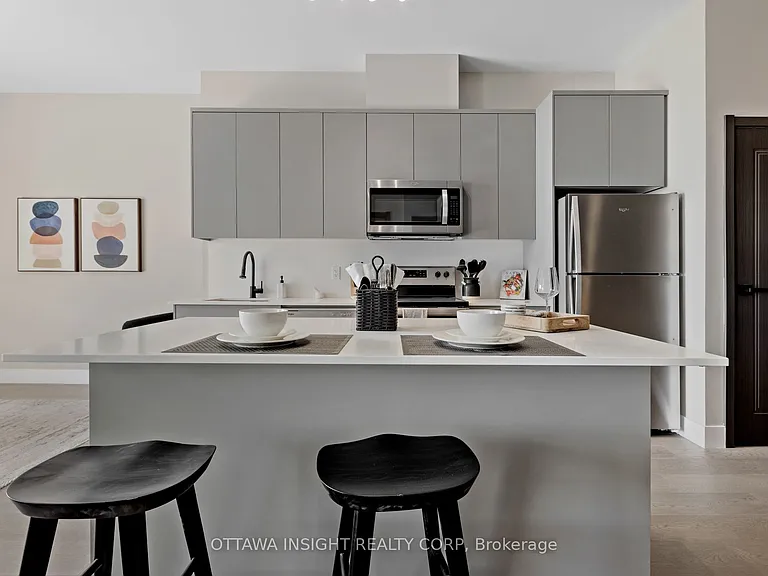 180 Kanata Ave #1M — Photo 6