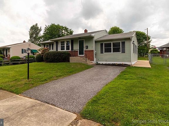 3rd image of 108 Phyllis Dr