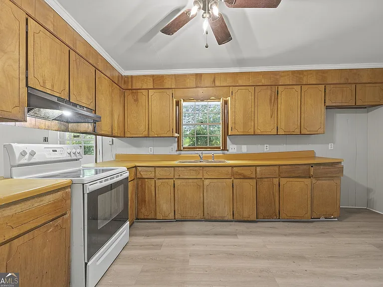 2260 Arrowwood Dr — Photo 10