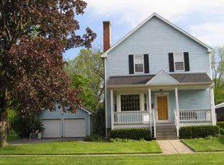 305 W South St, Crown Point, IN 46307
