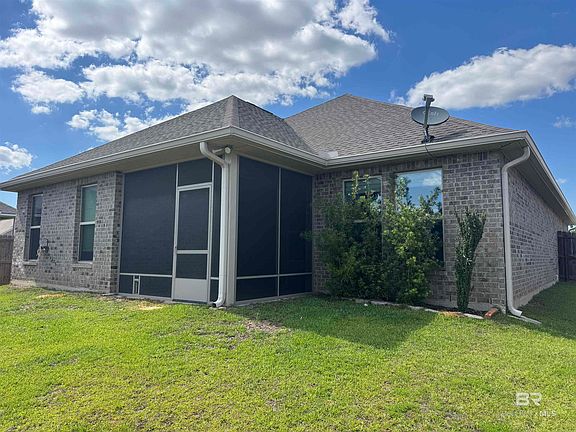 4th image of 1060 Chloe St