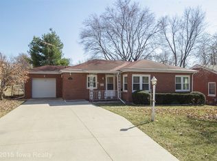 6680 Sunset Ter, Windsor Heights, IA 50324