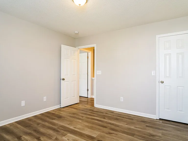 8145 Wesley Farm Dr — Photo 14