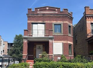 3716 W Ferdinand St, Chicago, IL 60624