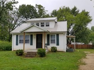 1305 E Washington St, Cuba, MO 65453