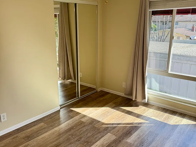2346 Santa Ana Ave — Photo 22
