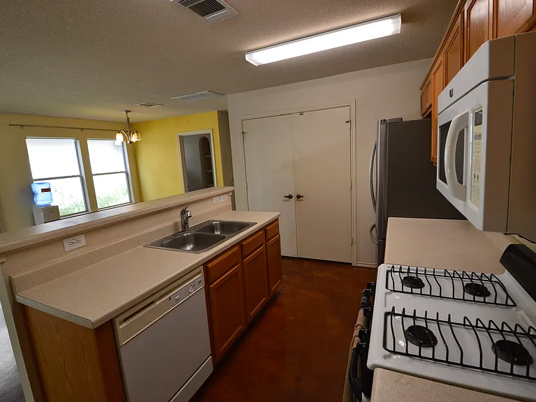 4521 Felicity Ln — Photo 6