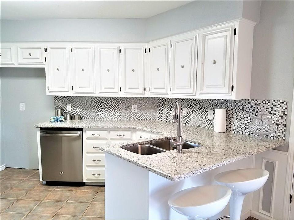 1st image of 1718 Rosemeade Cir